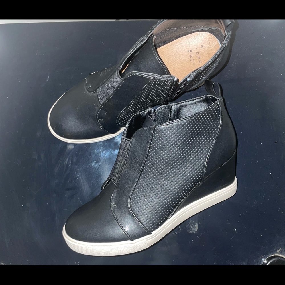 High heel sneakers